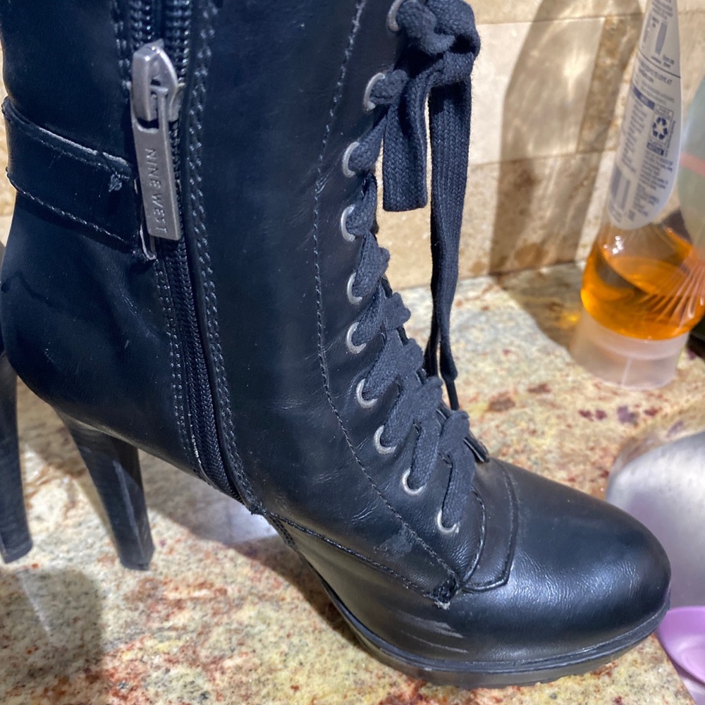 Nine West Womens Black  Leather Platform Boots 5" Heel Round Toe Size 6 - Picture 5 of 14